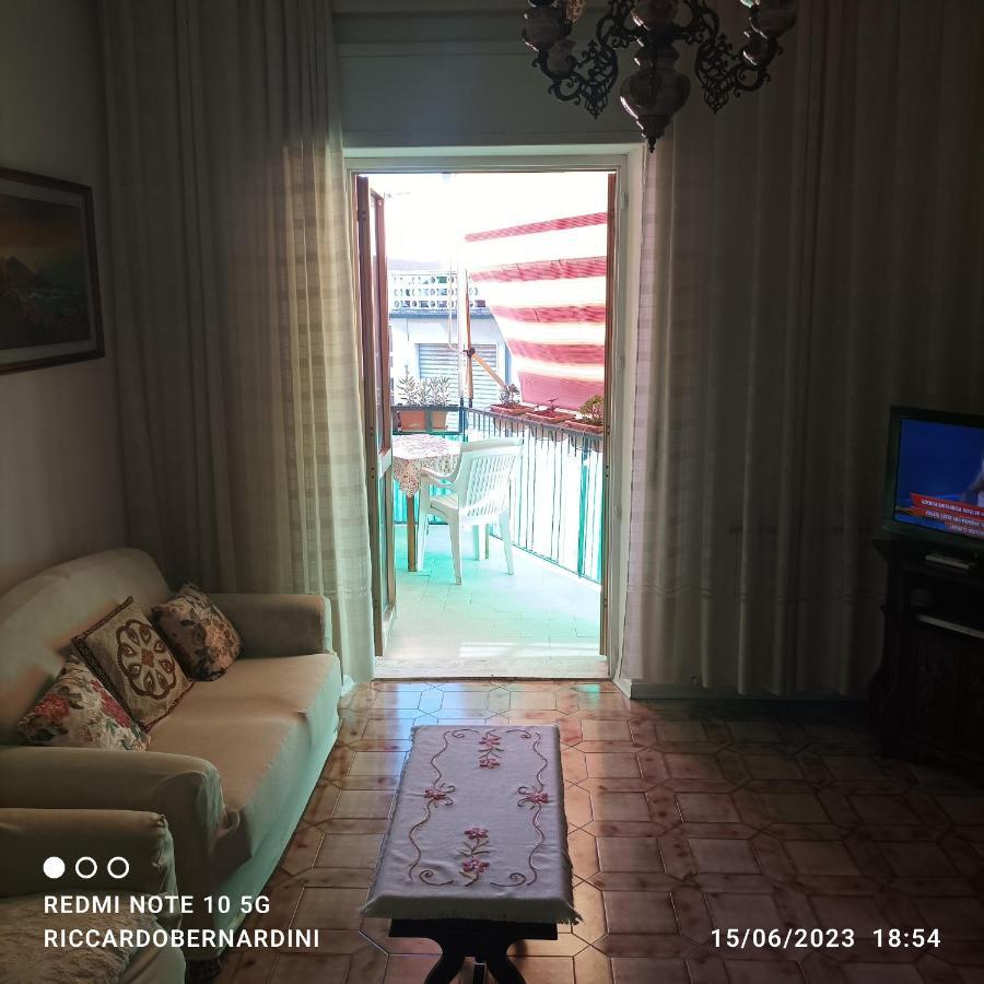 피옴비노 Destinazione Paradiso 아파트 외부 사진